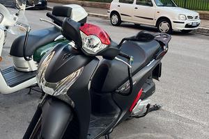 SH 125 nero opaco 2014