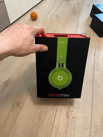 Cuffie beats mixr