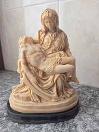 Scultura  La Pietà 