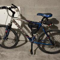 Bicicletta Trek 4300 Alpha freni a disco