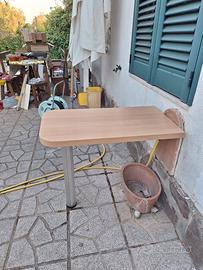 Tavolo a ribalta da parete