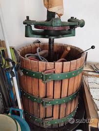 Torchio manuale per uva. PREZZO TRATTABILE