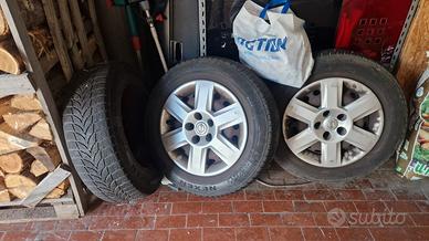 CERCHI E GOMME INVERNALI NISSAN QASHQAI 2015 