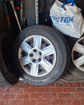 CERCHI E GOMME INVERNALI NISSAN QASHQAI 2015 