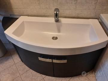 Elegante mobile bagno e lavello Teorema
