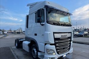 TRATTORE STRADALE DAF XF 460