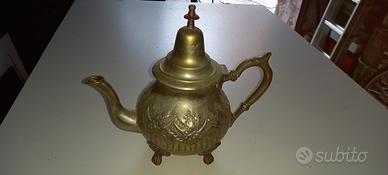 Teiera marocchina vintage in ottone,