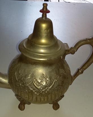 Teiera marocchina vintage in ottone,