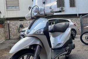 Scooter Liberty 125