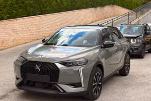DS AUTOMOBILES DS 3 PureTech 130 aut. Bastille Bus