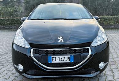 Peugeot 208 1.4 HDi 68 CV 3 porte Allure
