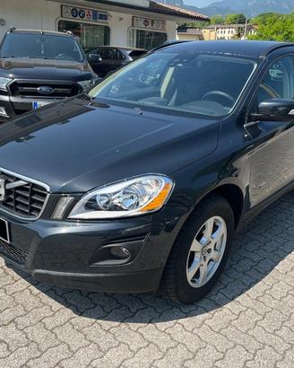 VOLVO XC60 2.4 D 163 CV AWD Geartronic Summum