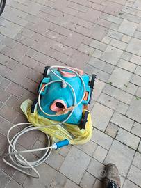 robot x pulizia piscina sale anche le pareti 