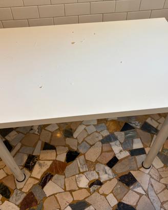 Tavolo ikea Vika Amon