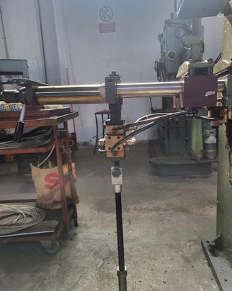 Alimentatore pneumatico per presse GPA