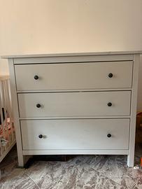 Hemnes ikea cassettiera
