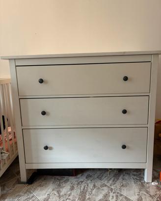 Hemnes ikea cassettiera
