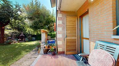 VILLA A SCHIERA DI TESTA IN CENTRO A SEGRATE