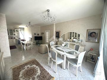 4 LOCALI A LAMEZIA TERME