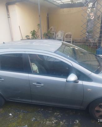 opel corsa 2010 gpl