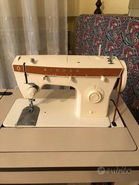MACCHINA DA CUCIRE “ SINGER “