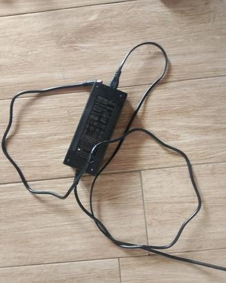 caricatore monopattino 