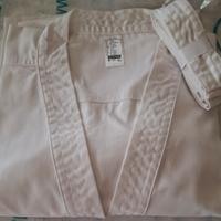 Kimono karate Decathlon 150 cm completo
