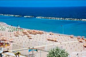 Vicinissimo alla Spiaggia Fino 8 Posti Letto