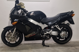 Honda VFR 800