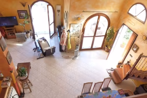 Villa di 200 m² con più di 5 locali a Diano Marina
