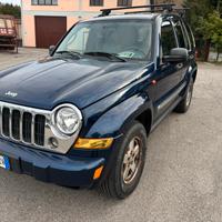 Jeep Cherokee 2.8  Automatica