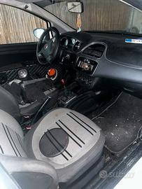 Pezzi di ricambio punto evo e materiale audio