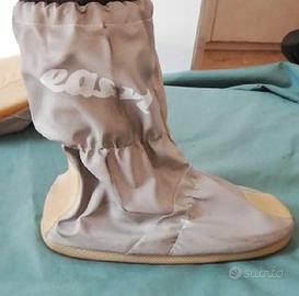 Scarpe da indossare sopra le scarpe