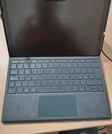 Surface Pro 7+ 128 GB e tastiera Alcantara grigia