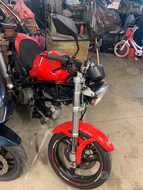 Ducati monster 600