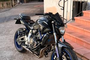 Yamaha mt07 2015