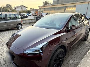 Tesla Model Y RWD - Autopilot avanzato - Cerchi 20