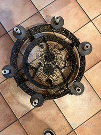 Lampadario in ferro battuto