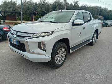 Mitsubishi L200 2.3 D Club Cab 4x4 Super Select In