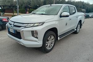 Mitsubishi L200 2.3 D Club Cab 4x4 Super Select In