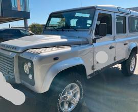 Land Rover Defender 110 2.4 TD4 Station Wagon N1
