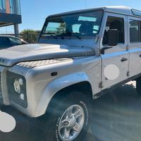 Land Rover Defender 110 2.4 TD4 Station Wagon N1