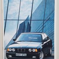 331 - DEPLIANT BMW 520i 535i - E34 - 1988-01 - IT