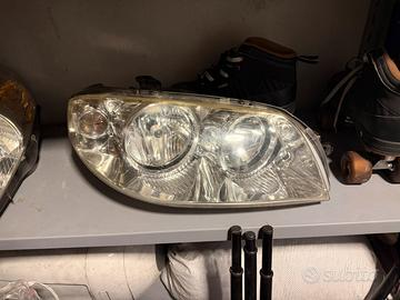 Fanali Anteriori e posteriori  per Punto mk3