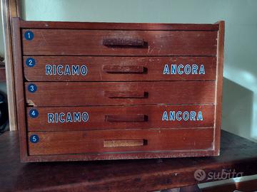 Cassettiera portafili vintage in legno 