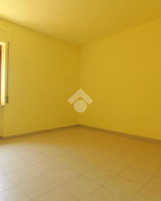 3 LOCALI A SPOLTORE