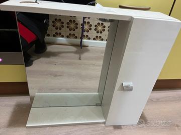 Mobiletto bagno