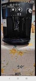 macchina del caffè delonghi