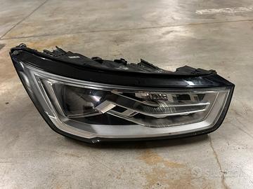 Faro destro led audi a1