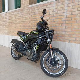Husqvarna Svartpilen 401